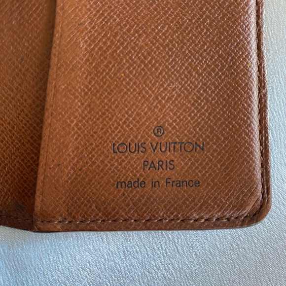 Authentic 💯 Louis Vuitton card holder - Picture 4 of 7